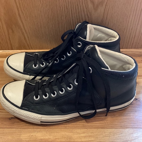 Converse black leather Chuck Taylor unisex 10 women 8 men mid top sneakers EUC - Picture 1 of 12
